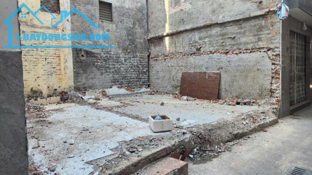 Lô Đất Còn Sót Lại ở Phúc La -Văn Quán DT 34M MT 6.2M - Ô tô -KD Xây ở quá tuyệt vời