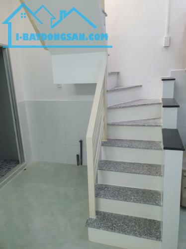 Bán nhà Hoàng Hoa Thám - Hẻm 5m - 70m2 = (5.5x11.5)m - 320/Y - 2