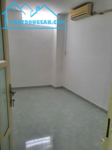 Bán nhà Hoàng Hoa Thám - Hẻm 5m - 70m2 = (5.5x11.5)m - 320/Y - 3