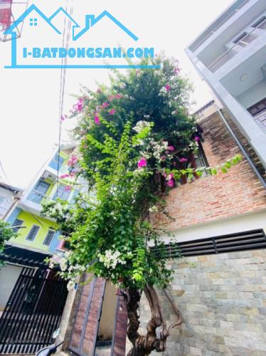 Bán Biệt thự ngang hiếm 7m dài 14m 3 lầu xe hơi quay đầu P11 Bình Thạnh giá nhỉnh 13 tỷ - 1