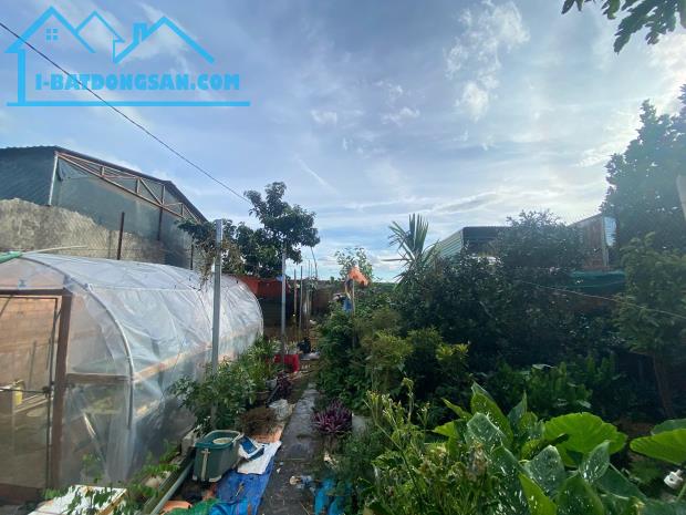 Bán căn nhà 2 mặt đường Lê Hồng Phong - Ngay trung tâm hành chính Đức Trọng
