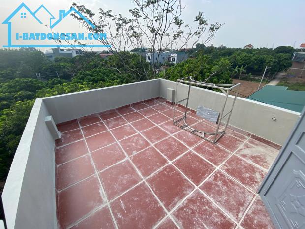 BX Yên Nghĩa vào 3km đến TT xã Phụng Châu .Có Nhà 4T x 36m2 – Đối Diện Uỷ Ban Xã - 3.3 tỷ - 4