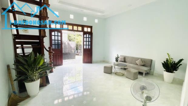 🏡NHÀ ĐẸP  LINH CHIỂU THỦ ĐỨC - 60M2 CHỈ HƠN 4 TỶ - 2