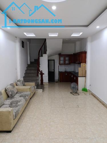 Bán Nhà Nguyên Văn Cừ - Long Biên - Hà Nội