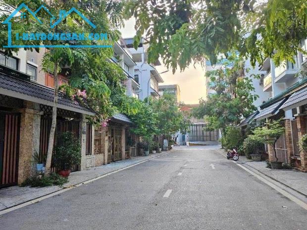 Phân lô 12 Đào Tấn, Linh Lang, ô tô vào, nhà đẹp ở luôn giá 10 tỷ hơn - 2