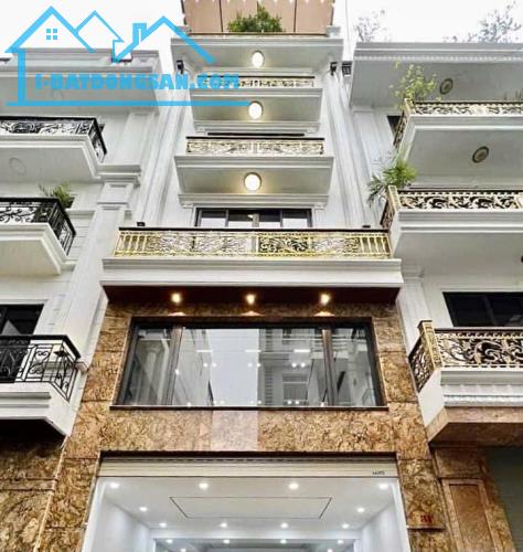 6 tỷ hơn, Trịnh Văn Bô 38m2- 5T- 4ngủ, ngõ nông ô tô, ở ngay đón Tết