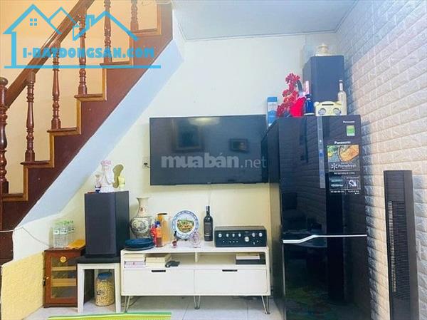 BÁN NHÀ PHỐ HAI BÀ TRƯNG - CÁCH PHỐ 10M - 30M2 - GIÁ 7,3 TỶ