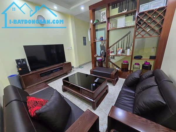 🏠HÓT Nhà 3 tầng-36m² Pháo Đài Láng-Đống Đa,ngõ thông thoáng,tiện nghi đầy đủ:giá chỉ 6xtỷ