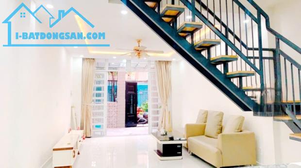 Nhà mới đẹp tặng luôn nội thấy xịn - hẻm Ôtô Huỳnh Tấn Phát - Quận 7 - 52m2- nhỉnh 6.x tỷ - 1