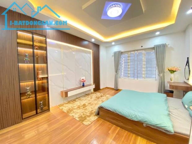 NHÀ MỚI NGUYỄN TRÃI - LÔ GÓC, VIEW MỞ, TIỆN ÍCH ĐẲNG CẤP, NỘI THẤT CAO CẤP - 5.5 TỶ/43m - 2