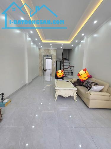 BỒ ĐỀ NGUYỄN VĂN CỪ 41M2 x 6T thang máy, full nội thất ngõ oto thông, tt tiện ích. 10,8tỷ - 5