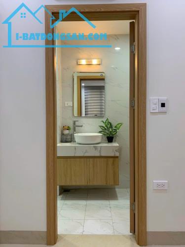 Chính chủ bán căn hộ chung cư Eurowindow RiverPark, 68m, 2PN, 2VS Tầng trung, giá 3.1 tỷ