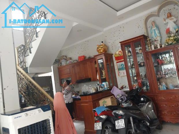 Bán nhà 5 tầng 50m2 Nguyễn Thị Minh Khai, p Bến Nghé , Quận 1 chỉ 14 tỷ - 2