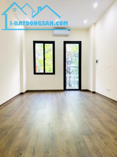 Bán nhà mặt ngõ Thống Nhất, phố Đại La 40m2* 5 tầng, MT 3.8m, giá 9.2 tỷ - 2