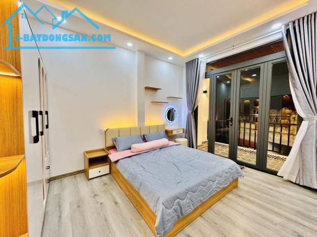 Bán nhà gần Sân bay 5p, 2tỷ890. Nguyễn Trọng Tuyển, phường 1, Tân Bình. 0765369477- Như Ý - 3