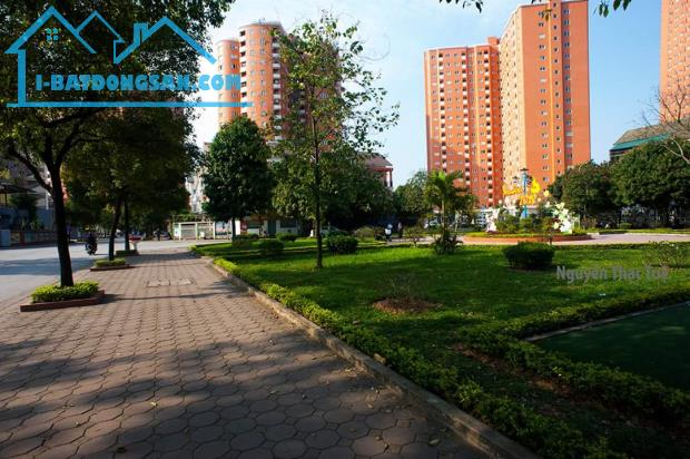 Chung cư Nghĩa Đô giáp STARLAKE – 46m2 ( 2PN) và 100m2 ( 3PN) – Sổ lâu dài.