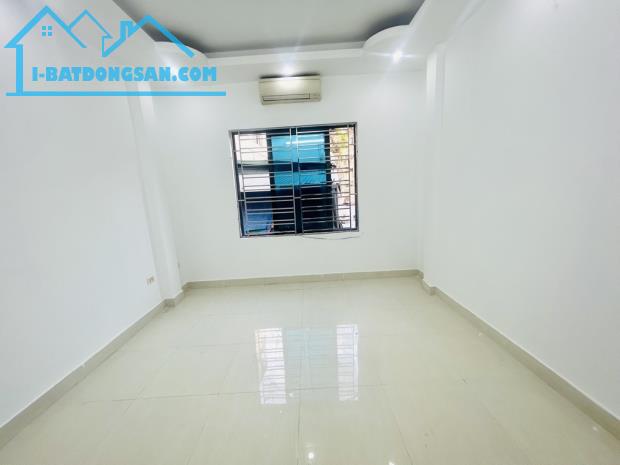 Bán Nhà Ngõ 325 Kim Ngưu, 40m², 5 Tầng, 6 PN – Giá 7,3 Tỷ gần OTO - 4