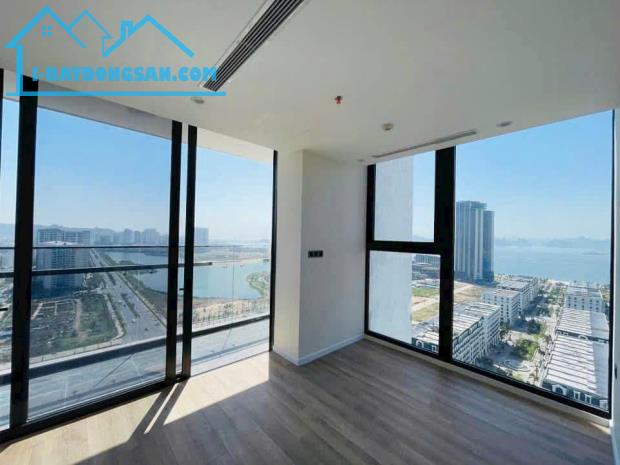 Chỉ 1,5 tỷ sở hữu ngay căn hộ cao cấp view toàn Vịnh Hạ Long 92,54m2 3PN 3VS, full nội thấ - 1