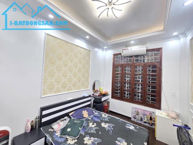 Bán nhà phố Kim Ngưu, Hai Bà Trưng 22m, 5 tầng. Giá: 4.9 tỷ - 2