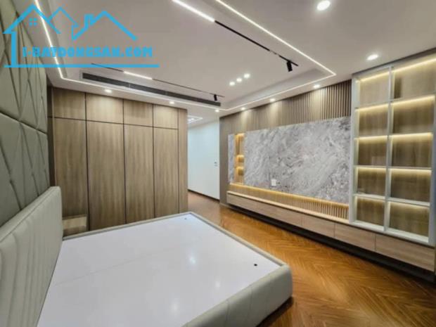 Siêu Đẹp, Bán Nhà Ngõ 67 Phố Nguyễn Văn Cừ, Ngọc Lâm, 65m2, 7Tầng, Gara Ô TÔ, Thang Máy - 4