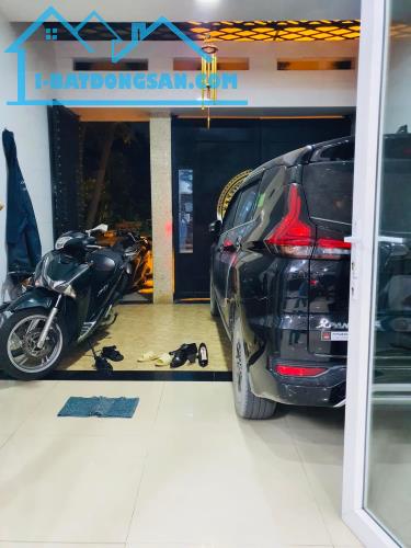 Bán Nhà 3 Tầng, Gần Ngã 3 Nguyễn Duy Trinh - Đỗ Xuân Hợp, 85m2 (4.4 x 19 )Hẻm Xe Hơi,6.9Tỷ - 1