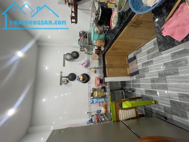 Bán nhà HXH Sát Mặt tiền Trường Chinh, Gần Bà Quẹo, Tân Sơn Nhì, 3 Tầng, 4PN. Gía 5 tỷ - 1