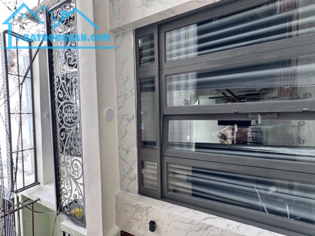 Siêu Phẩm Nguyễn Thái Bình, Tân Bình, Gần MT, 2T, 2PN, Nở Hậu, Full Nội Thất. Nhỉnh 3 tỷ