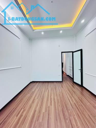 XUÂN LA -TÂY HỒ - DT50M2 X4T - MT4M - 8.9 TỶ -  MẶT NGÕ  - GẦN Ô TÔ - 4