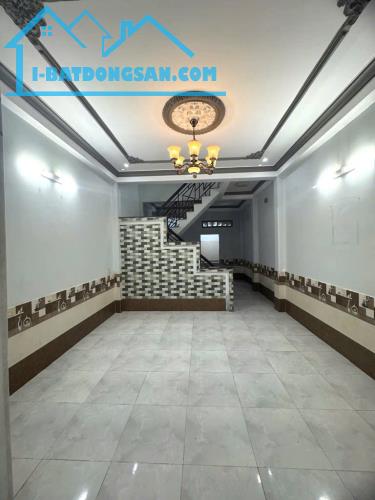 Gần Tân Kỳ Tân Quý Giáp Tân Phú_ 4x 13 - 2tầng _ chỉ 4Tỷ + 2PN-2WC, hẻm xe tải thông thoán