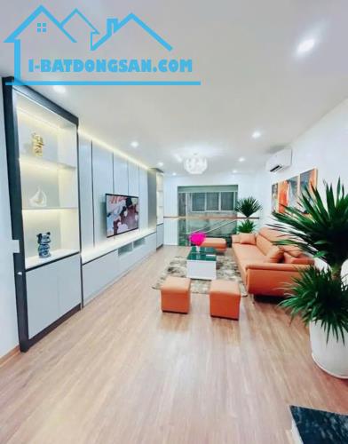 SIÊU HIẾM- BÁN GẤP NHÀ CỔ LINH- LONG BIÊN, 48M, GARA ,Ô TÔ TRÁNH THÔNG BÀN CỜ NHỈNH 6TỶ - 1