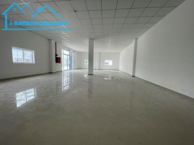 Cho Thuê 4.700m2 Nhà Xưởng Mới 100% Trong KCN Bến Cát Bình Dương