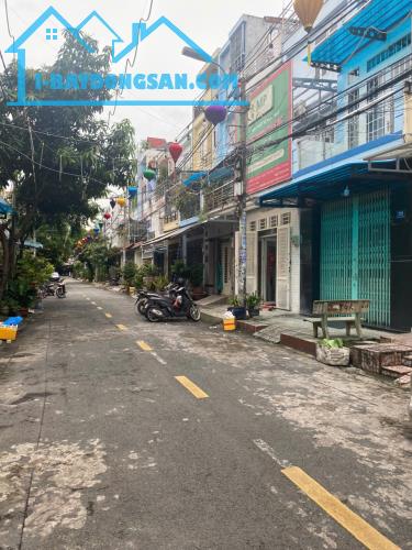 Gần sân bay, 55 m2 4 tầng có sân thượng khu phân lô mặt tiền 12 m 7 tỷ xíu - 2