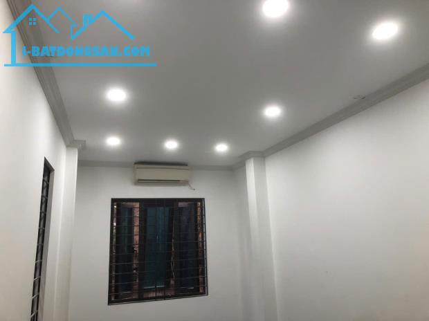 Bán nhà 30m2 x 6 tầng - 3 mặt ngõ thoáng - Võng Thị - kinh doanh - ngõ thông Hồ Tây - 3