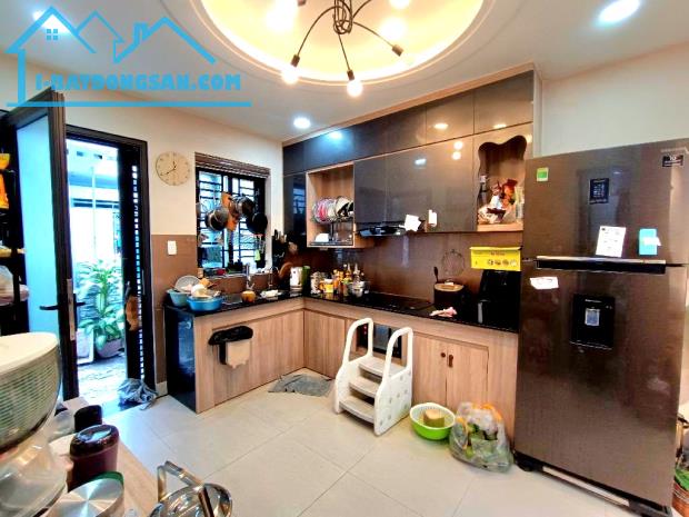 MẶT TIỀN NHÁNH PHAN VĂN TRỊ P10 CITYLAND, HƠN 60M, 3 TẦNG, 6.X TỶ - 2