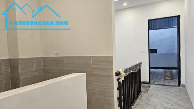 Bán nhà Vũ Xuân Thiều,Sài Đồng 4 tầng,50m vài bước ra phố nhỉnh 7 tỷ - 1