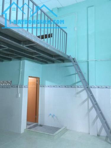 Bán Nhà Cấp 4 Tiện Xây Mới 6x22M Ngay Kênh Tân Hóa Chỉ 11 Tỷ 8