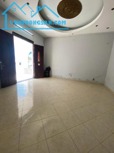 BÁN NHÀ GIẢ BIỆT THỰ - 117.76M² - LÂM VĂN BỀN, Q.7 - CHỈ 8 TỶ - 2