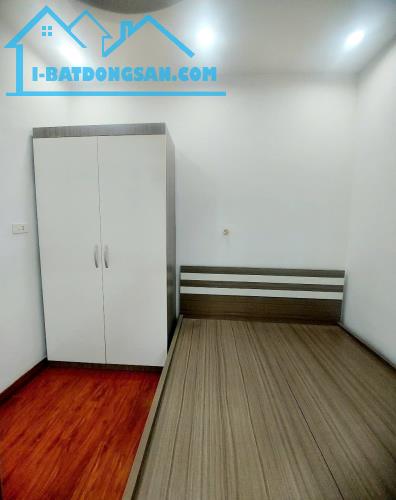 Cho thuê CCMN Hoàng Hoa Thám, 48m2, 2 ngủ, 1 WC, 1 lô gia, 8 Triệu - 1