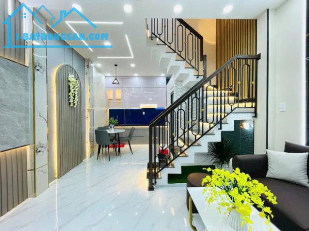 LÊN SÓNG SIÊU PHẨM MINI NHỈNH 3T NGAY QUANG TRUNG P12.