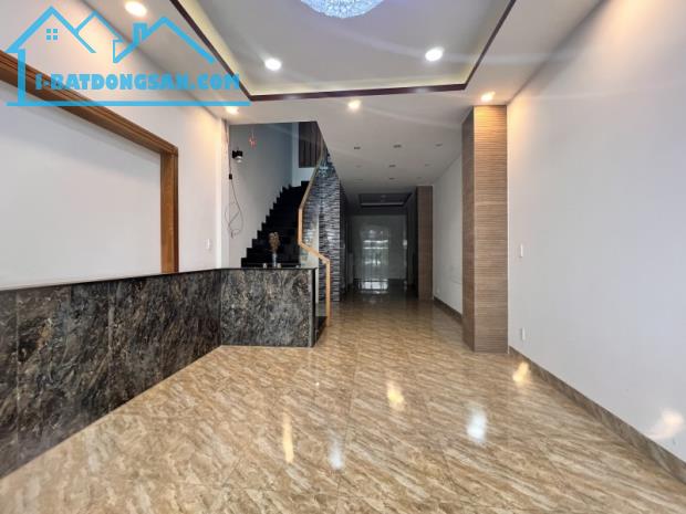 HẺM XE HƠI - LINH XUÂN - 3 TẦNG - 85M2 FULL THỔ - HƠN 5 TỶ - 4