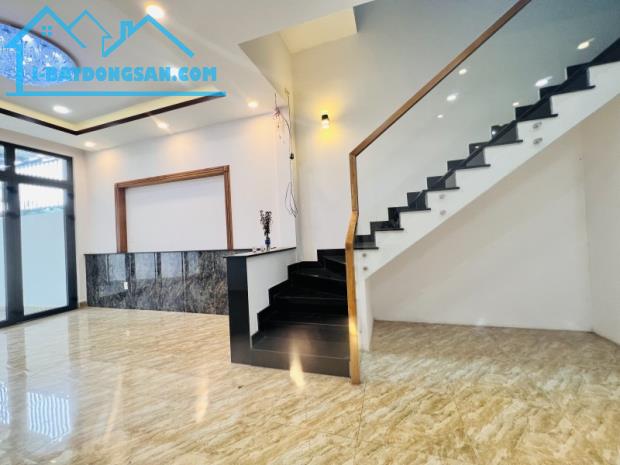 HẺM XE HƠI - LINH XUÂN - 3 TẦNG - 85M2 FULL THỔ - HƠN 5 TỶ - 3