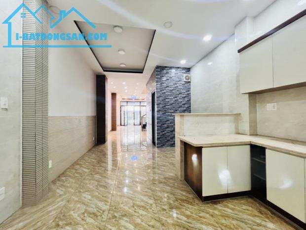 HẺM XE HƠI - LINH XUÂN - 3 TẦNG - 85M2 FULL THỔ - HƠN 5 TỶ