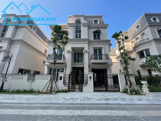 Biệt thự 255m2 The Sapphire Mansions mặt đường bao biển đường Trần Quốc Nghiễn, Bến Đoan - 1