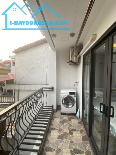 Cho thuê Căn hộ Apartment tại ngõ 193 Trích Sài, Bưởi, Tây Hồ. View hồ cực thoáng. Chỉ 7tr