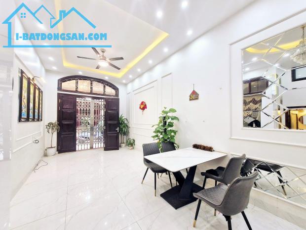 Ngô Thì Nhậm,   51 m2*3T  -  MT 6.4m,   GARA Ô TÔ  - 2 MẶT THOÁNG,  11 tỷ - 5