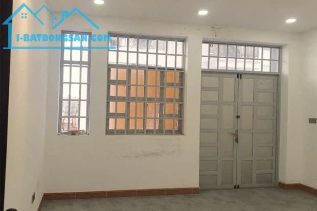 Bán nhà Phạm Văn Chiêu Phường 14 Gò Vấp, 4m x 8m vuông vức 3 phòng ngủ - Giá 5.99 tỷ TL