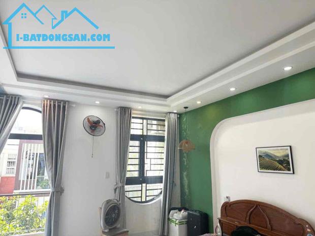 NHÀ HOÀNG THÚC TRÂM - 90M2 - 4 TẦNG  KIÊN CỐ - NHÀ ĐẸP - GẦN Ỷ LAN NGUYÊN PHI - 8.9 TỶ - 3