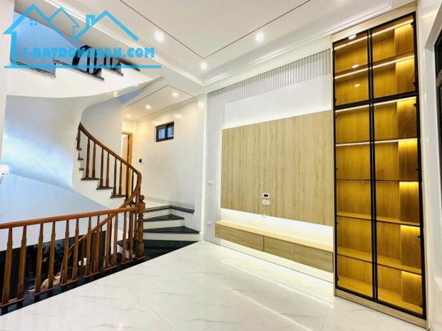 Bán Nhà Tại Hà Trì Đẹp Lung Linh Full Nội Thất 38m2, 5 Tầng Về Ở Luôn Giá 6.68 Tỷ - 4