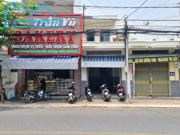 NHÀ DIỆN TÍCH LỚN KINH DOANH ĐƯỜNG TRẦN NHẬT DUẬT 373M2, MT: 11M GIÁ 100TR/M2 - 2