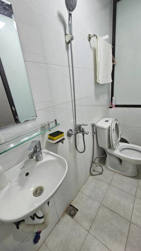 OFV3C3 🏡 Bán Nhà Mặt Phố, Vỉa Hè Lớn, Nhà Thoáng Sáng, Kinh Doanh Đỉnh, View Đẹp - 3